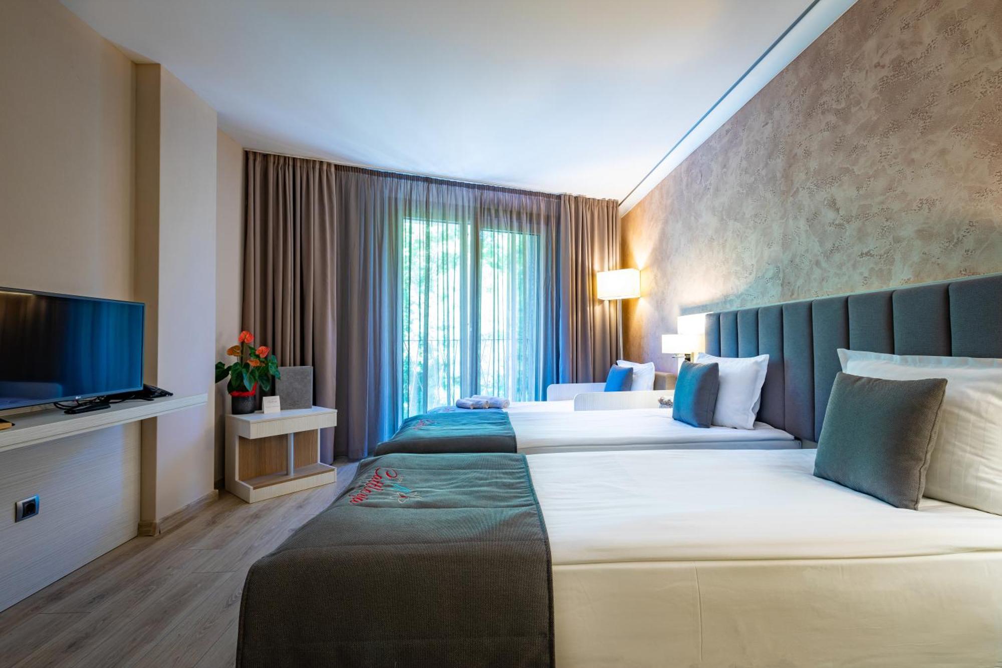 Hotel & Relax Zone Cattleya Krushuna Exterior foto